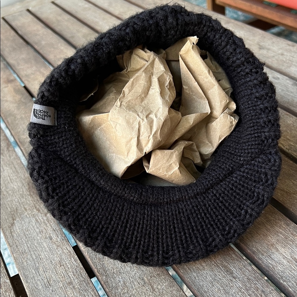 The North Face Black Knit Men's Hat - Picture 5 of 6